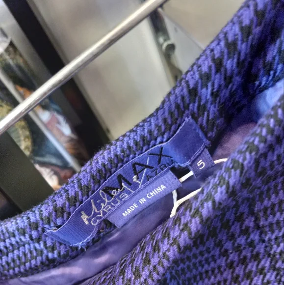 Vintage mini pleated school girl skirt! - Picture 2 of 5